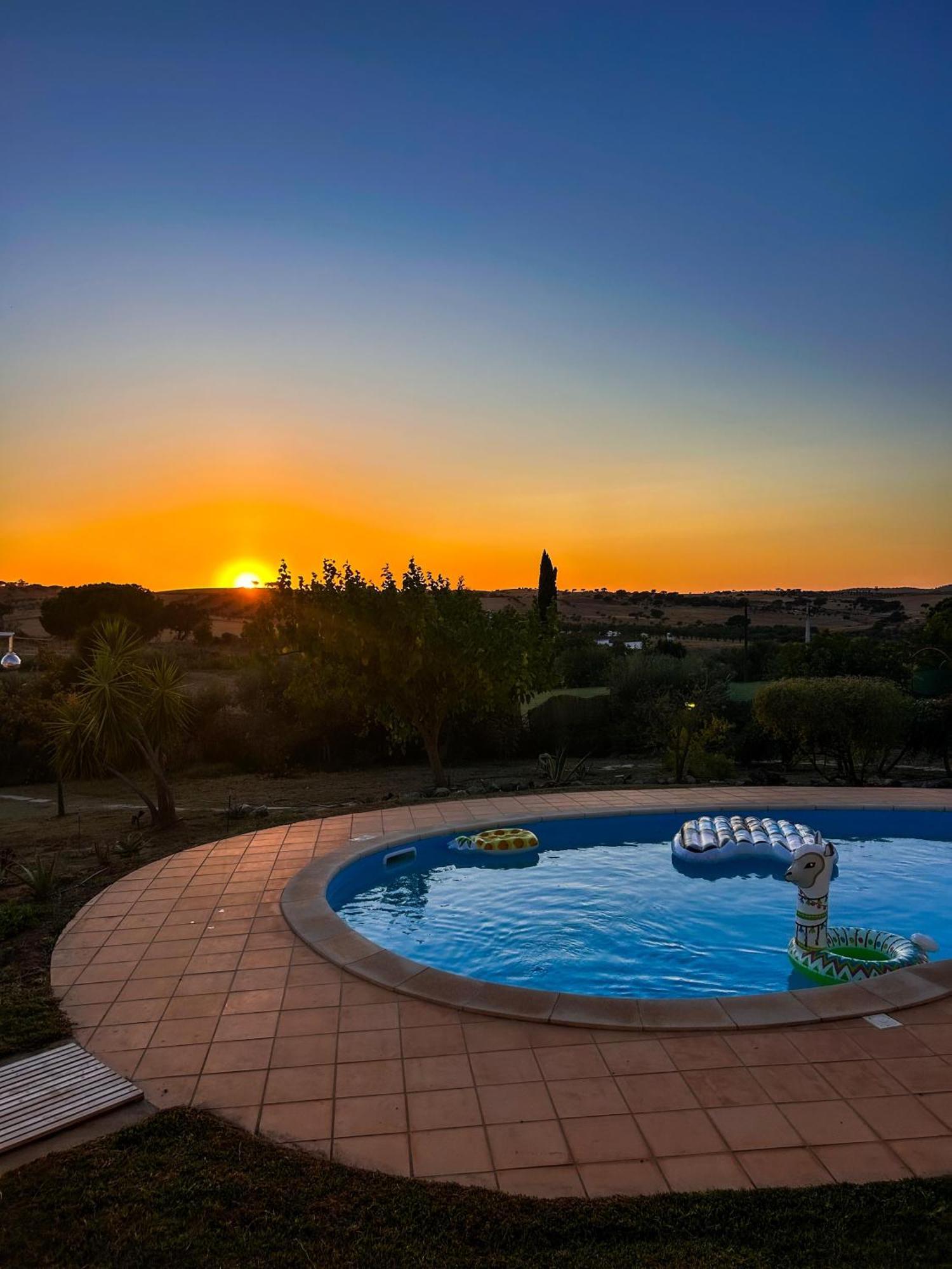 Por-Do-Sol Villa Sao Pedro do Corval ภายนอก รูปภาพ